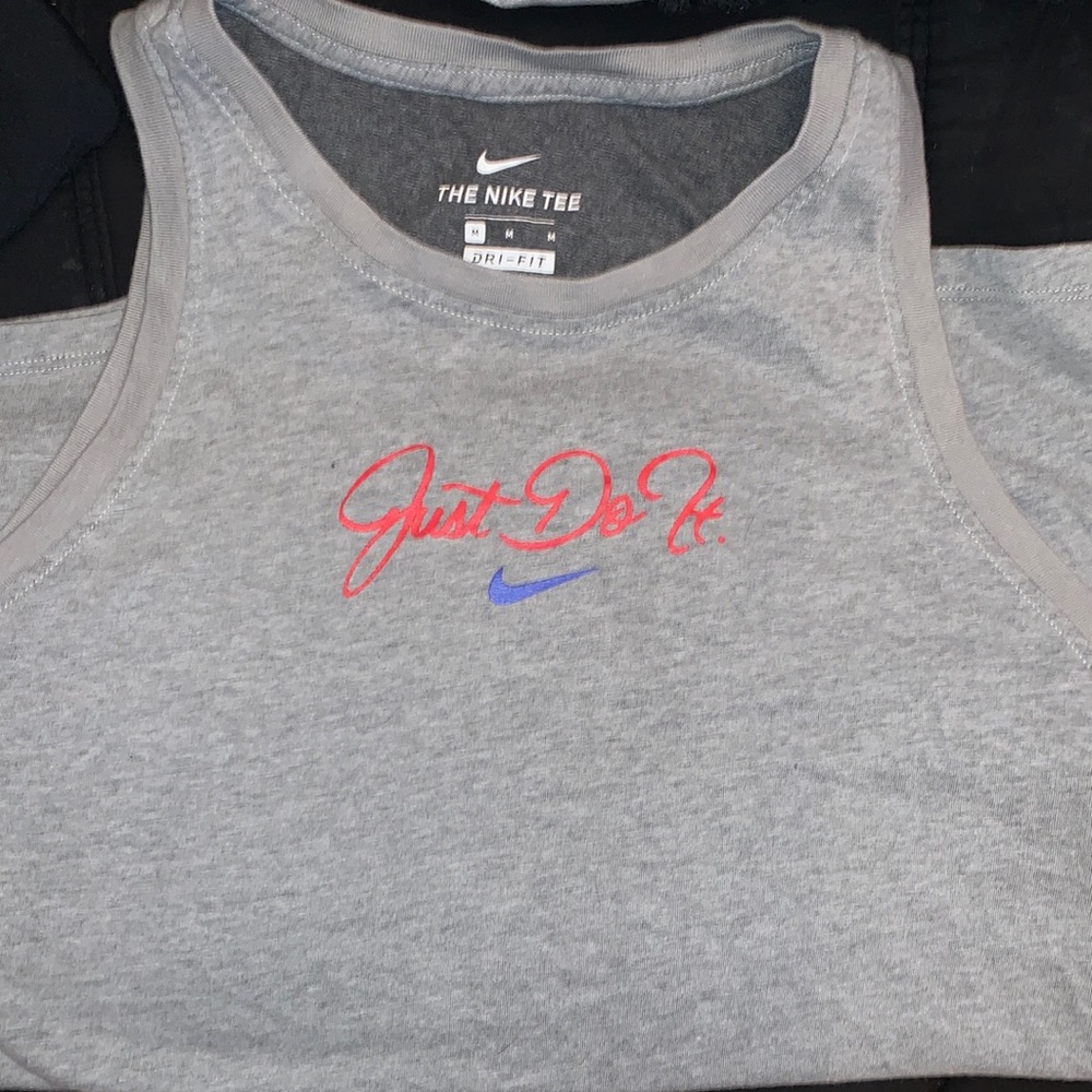 ✨Nike Tank Top✨